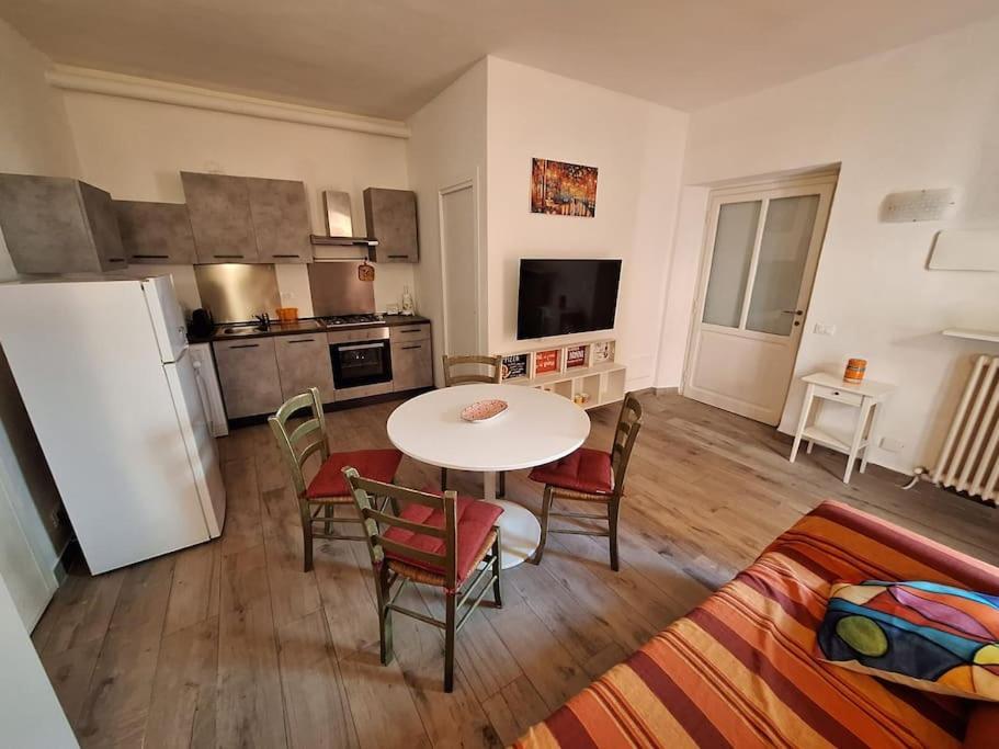 Casa Elisa Due Passi Dalla Torre Pendente Pisa Exterior foto